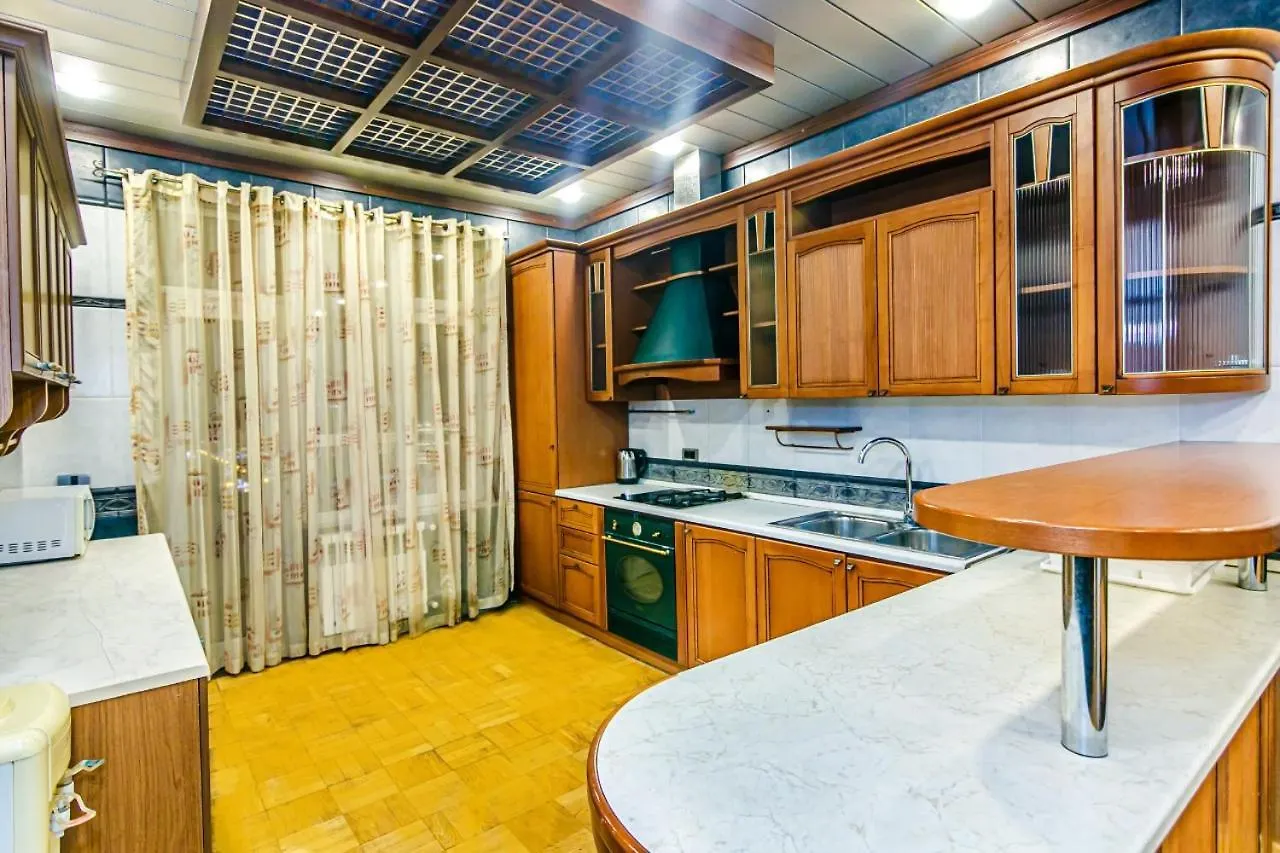 Mezzo Apartment Baky 0*,